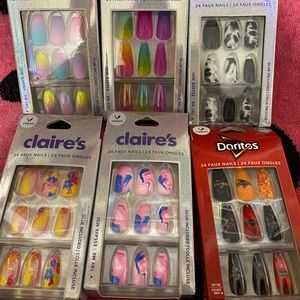 Claire’s brand press on nails